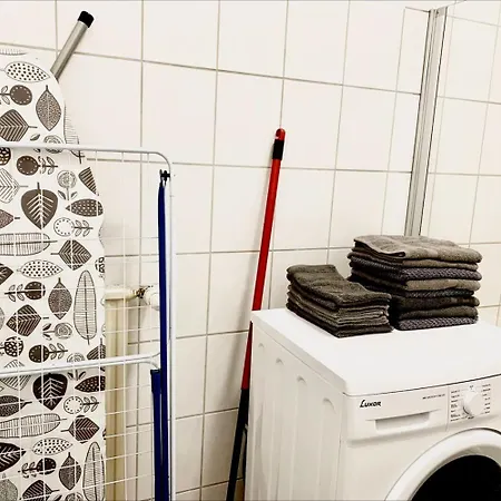 Chic Hagen *