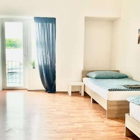 Chic Hagen Apartment *